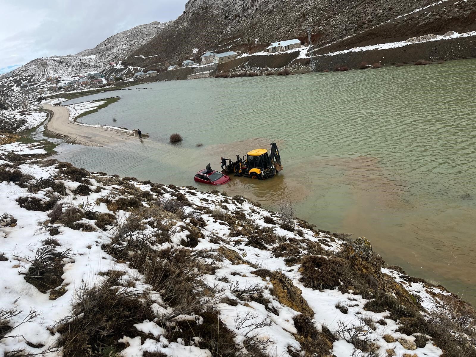 Yayla Yolunu Su Bastı (4)