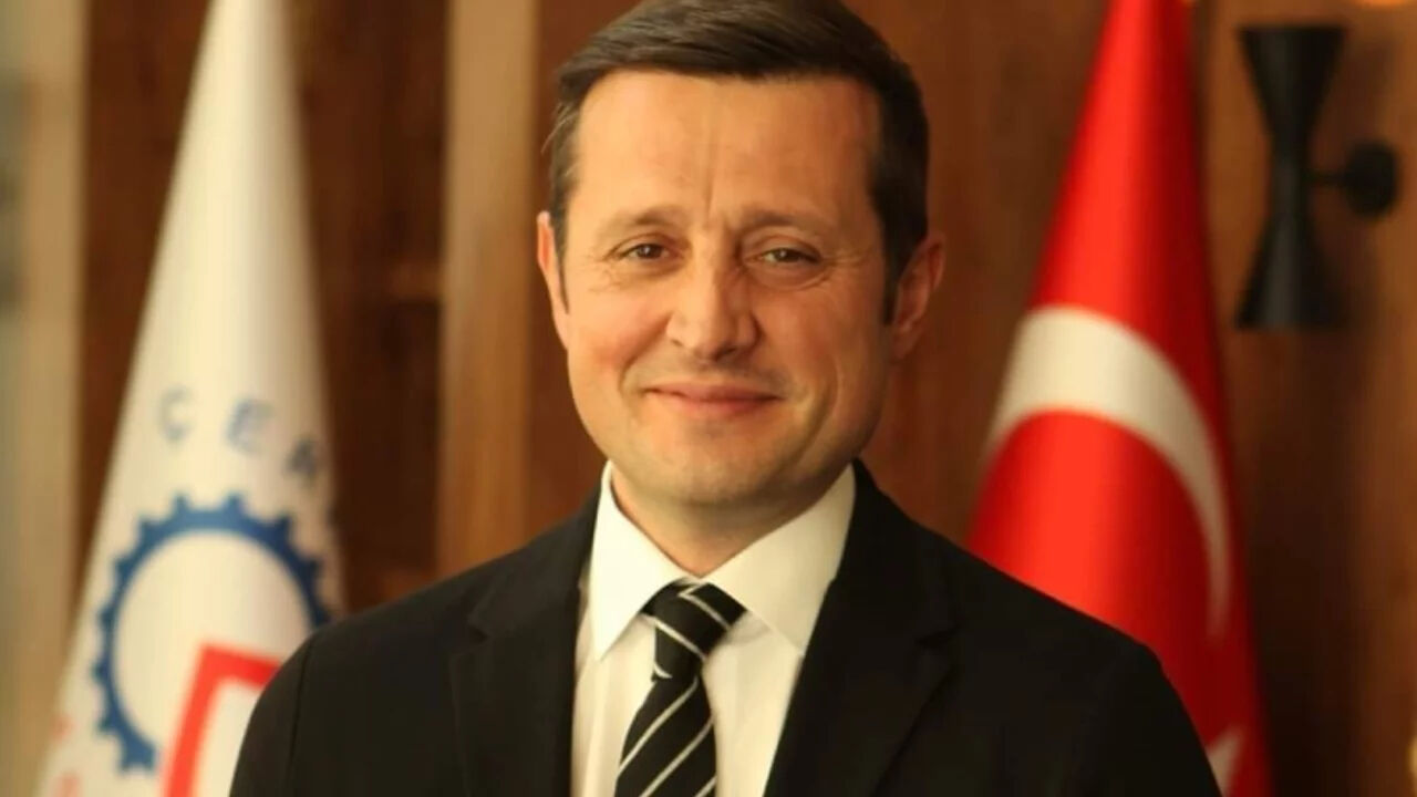 Vahap Akay (4)