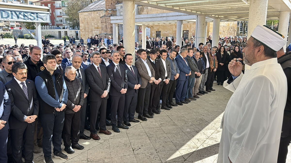 Nefes Borusuna Çilek Kaçan 2,5 Yaşındaki Çocuk Hayatını Kaybetti