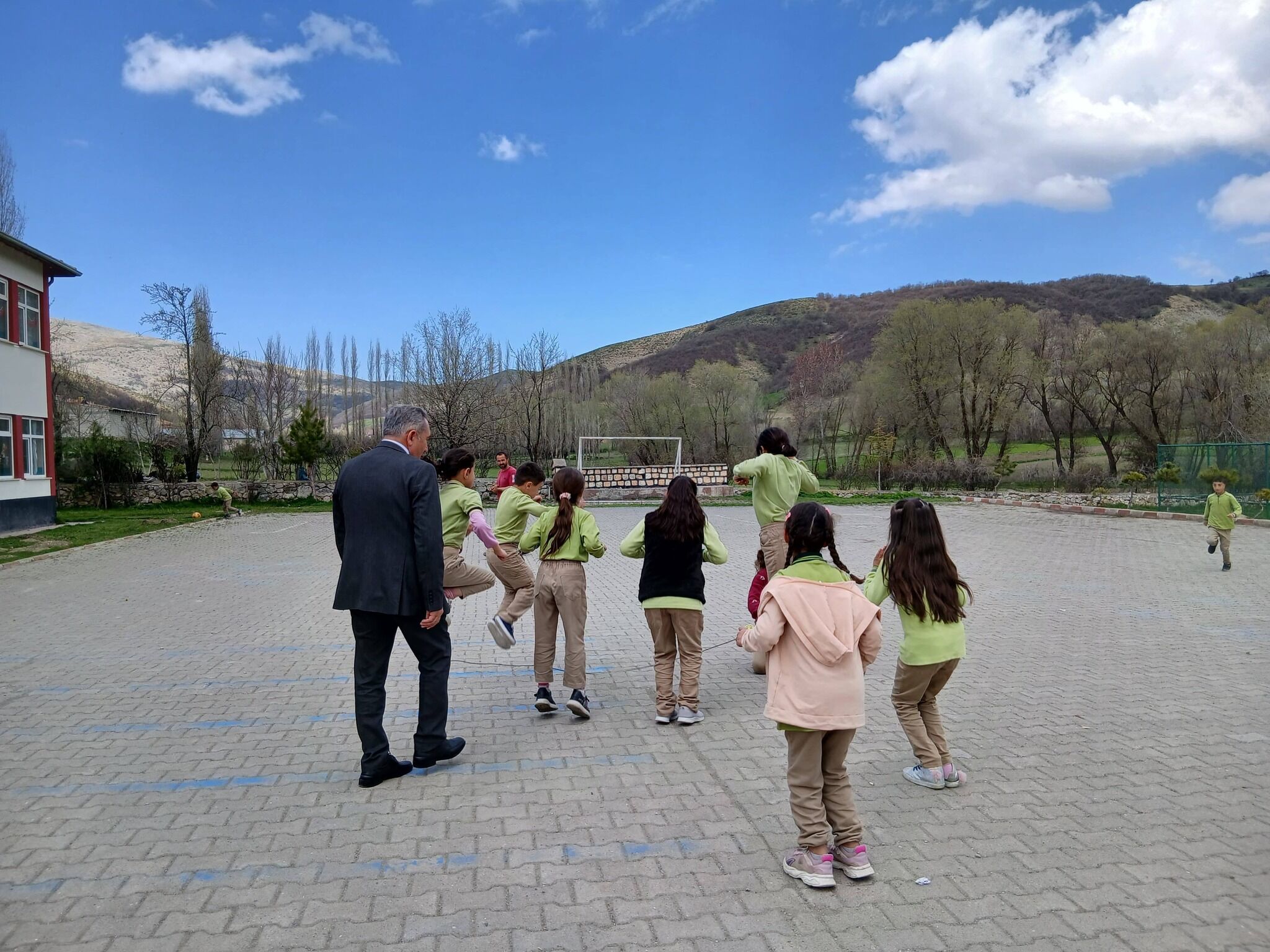 Öğrencilerle Bir Araya Geldi4