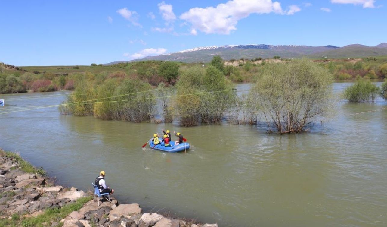 Rafting Şampiyonası Başladı Yozgat Dahil 10 Ilden 400 Sporcu Yarışıyor (4)