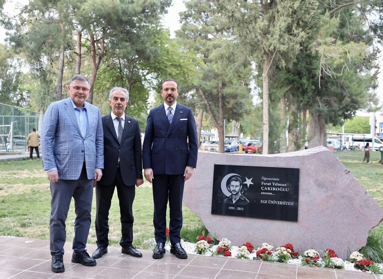 Zorlu’dan Anlamlı Ziyaret2