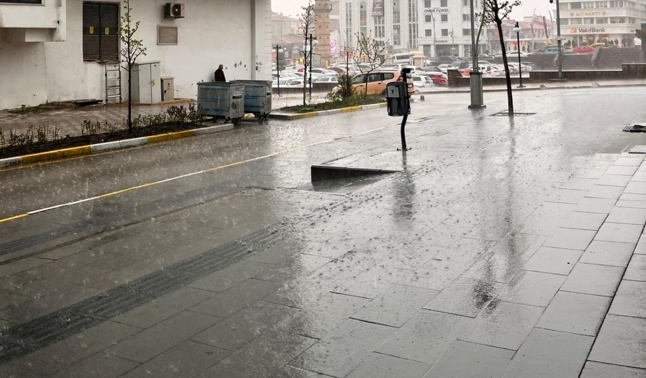 Yozgat’ta Sağanak Etkisi Başladı (4)