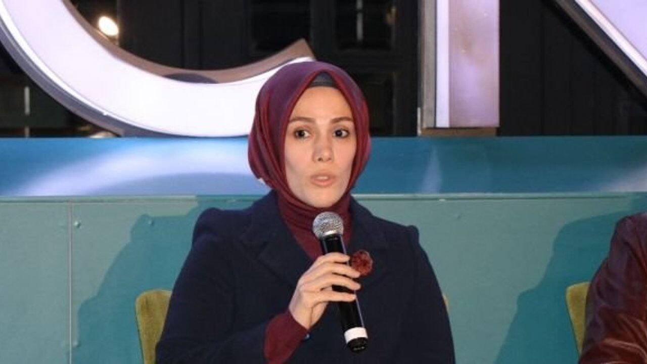 Esra Albayrak (5)
