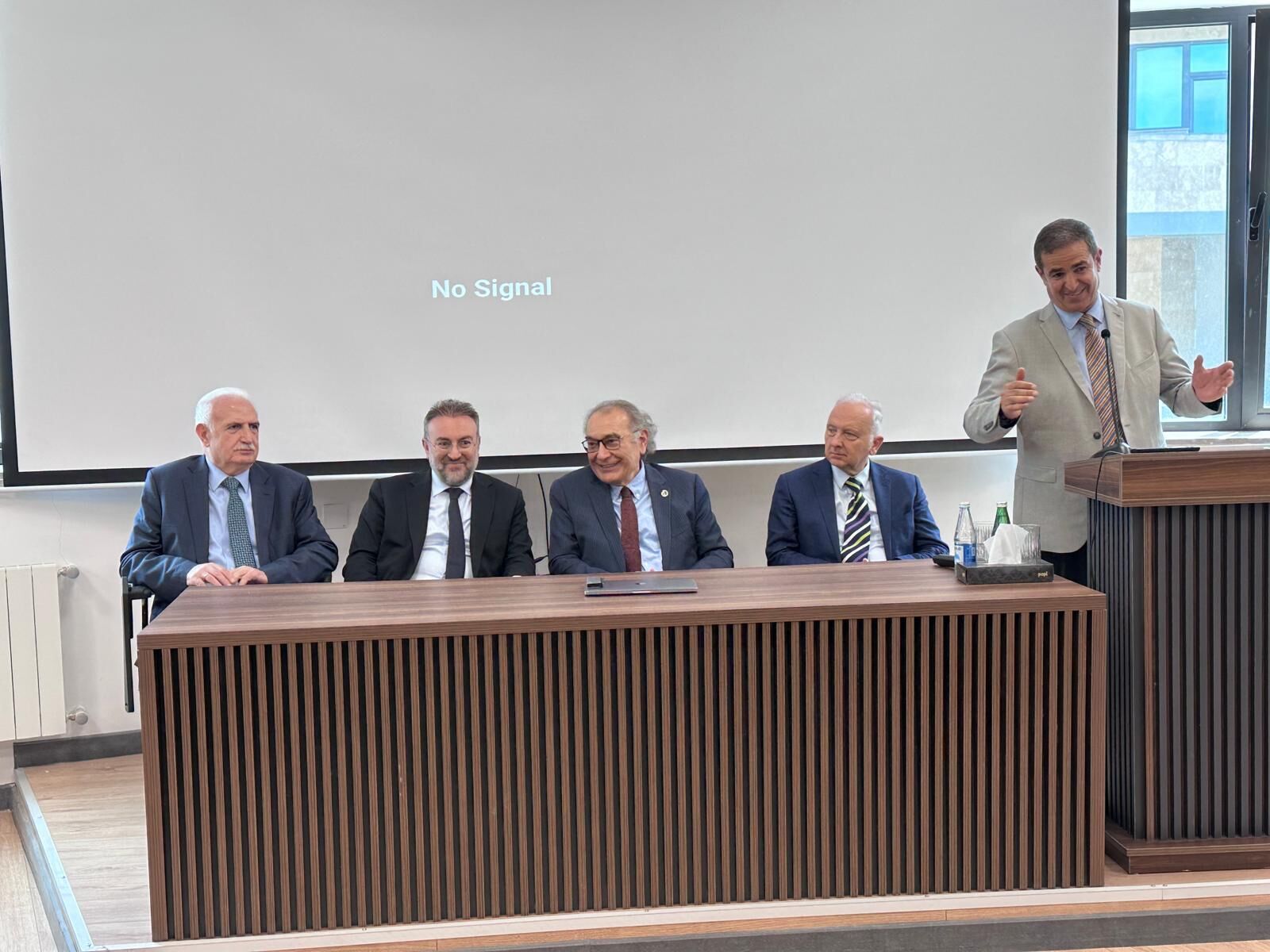 Yaşar’dan Akademik Temas1