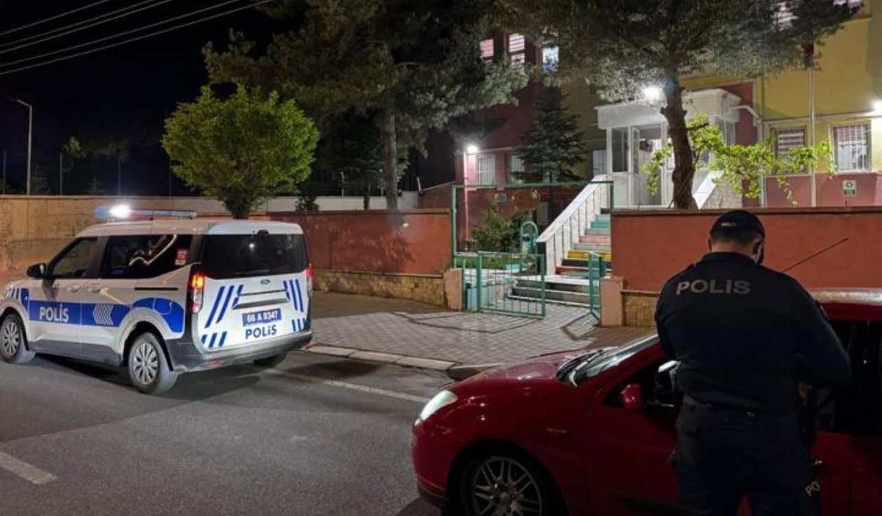 Şefaatli’de Yurt Ve Okul Çevrelerinde Narkoalan Uygulaması Yapıldı (2)