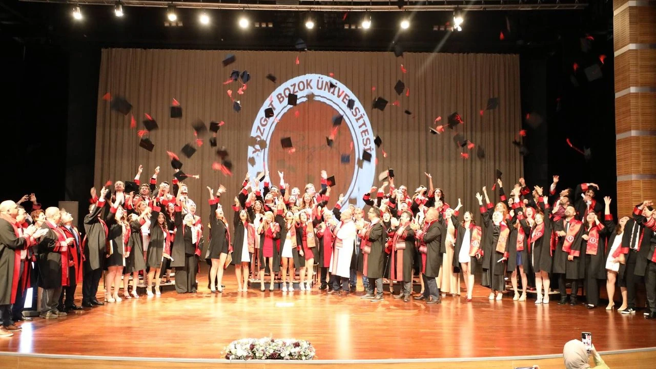 Bozok Üniversitesinde Mezuniyet Coşkusu 4 Gün Sürecek (2)
