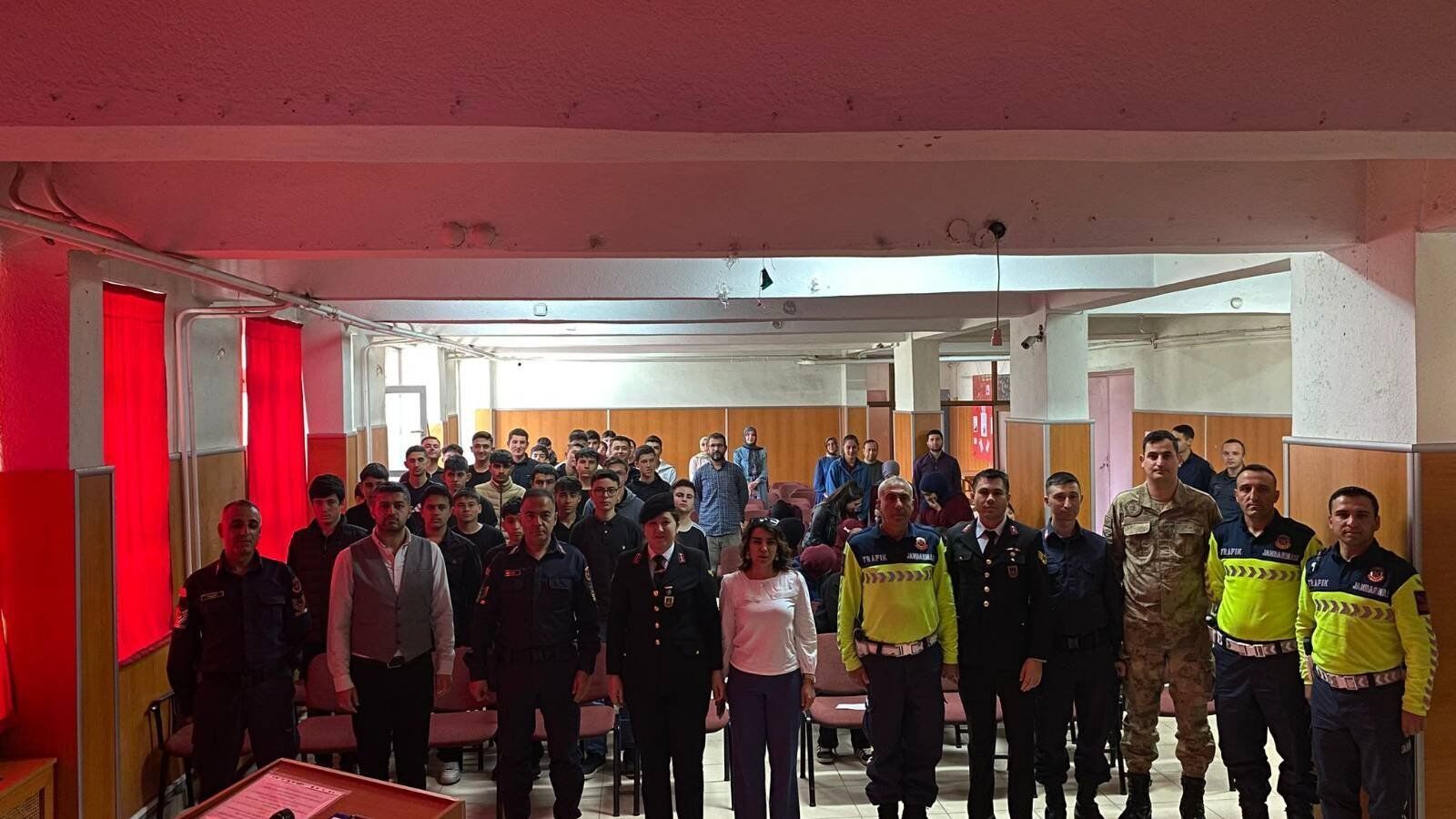 Öğrencilere Seminer Verildi 2