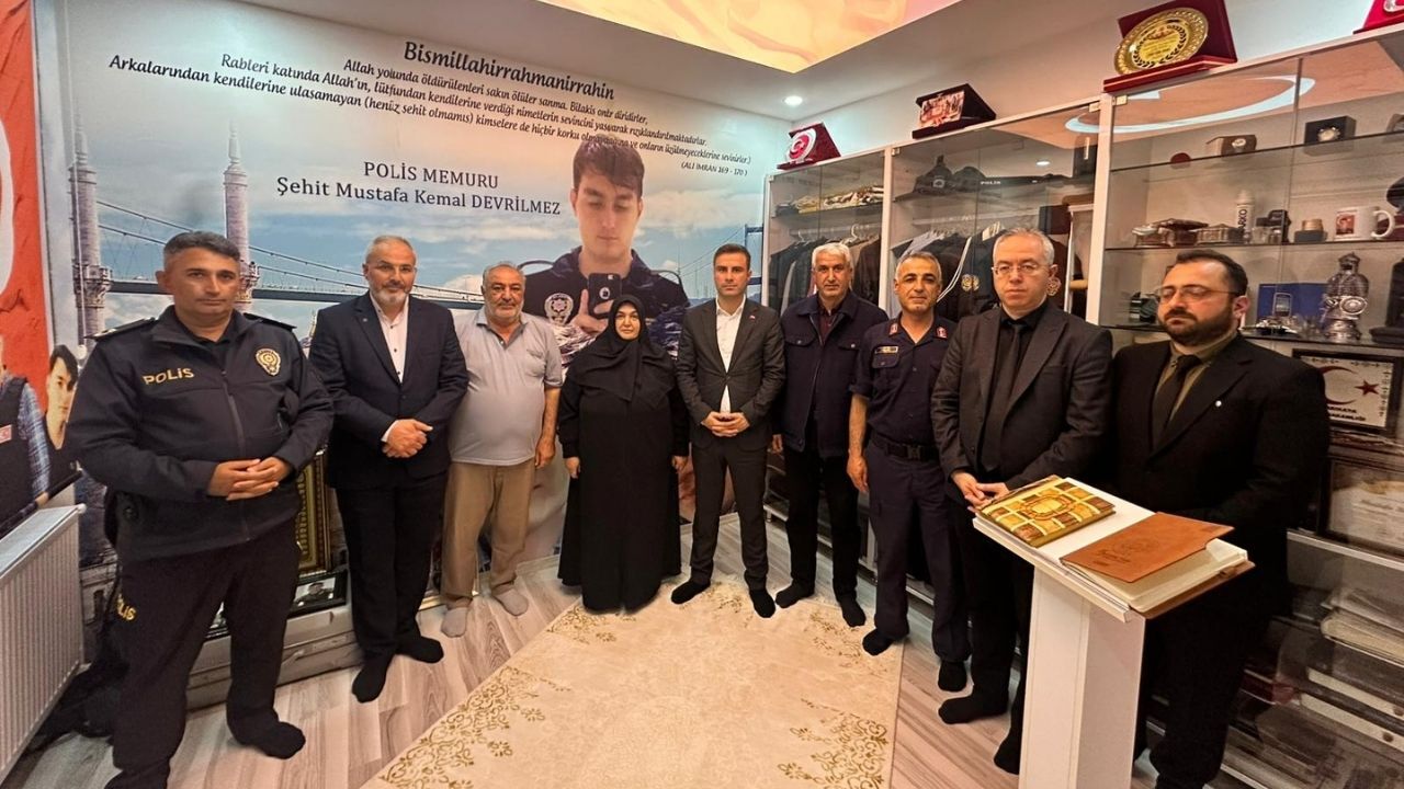 Sarıkaya’da Şehit Ailesine Bayram Ziyareti (3)