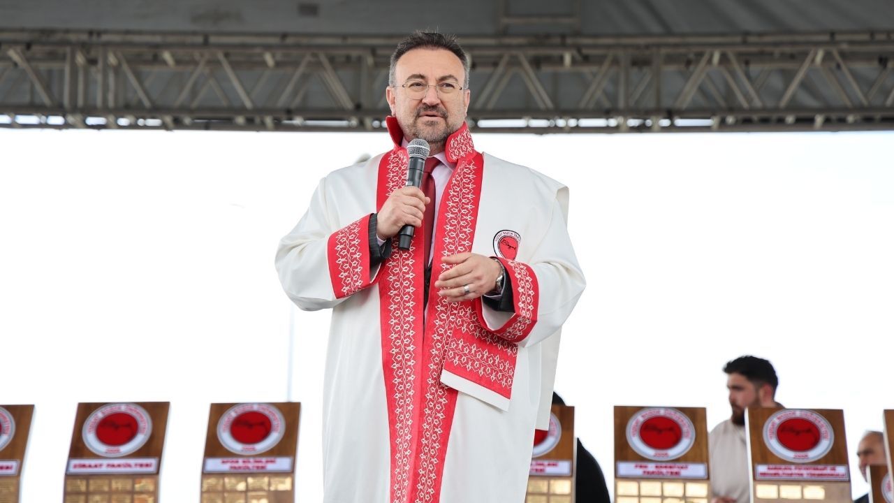 Yozgat Bozok Üniversitesinde Mezuniyet Coşkusu (9)