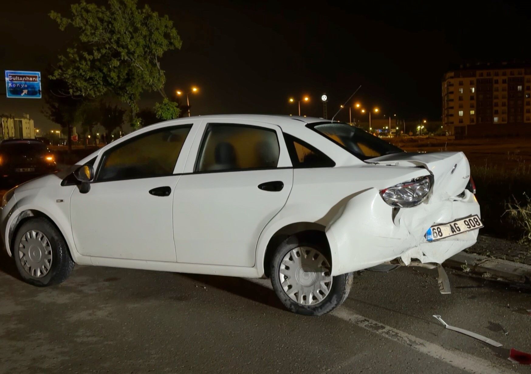 Alkol Alıp Kaza Yaptı! Her Şeyi Unuttu Ama Eşini Unutmadı (2)