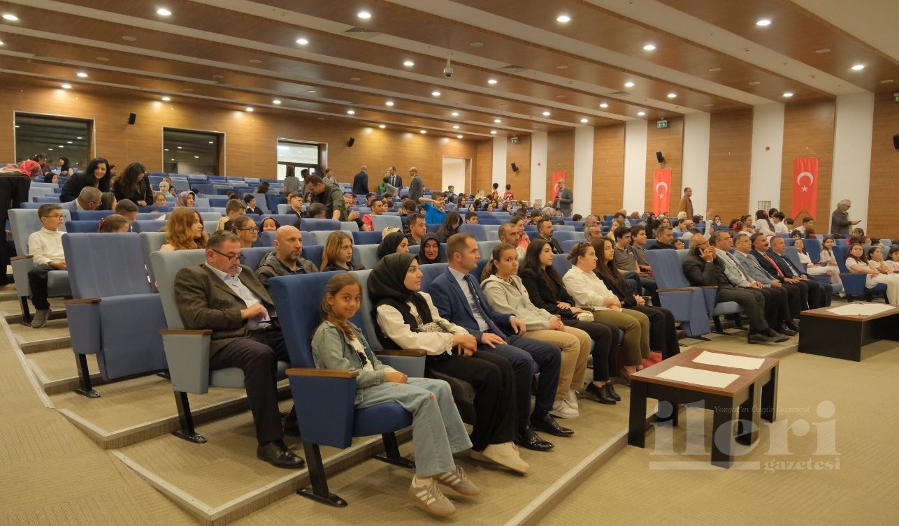 Dilimizin Zenginlikleri Yıl Sonu Şöleni (6)