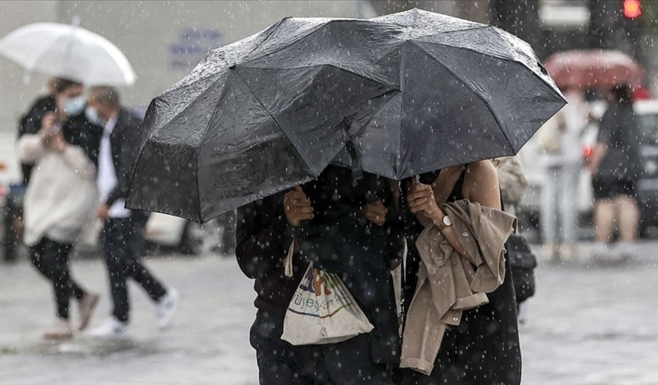 Yozgat’ta Kuvvetli Sağanak Uyarısı Meteoroloji Saat Verdi (3)