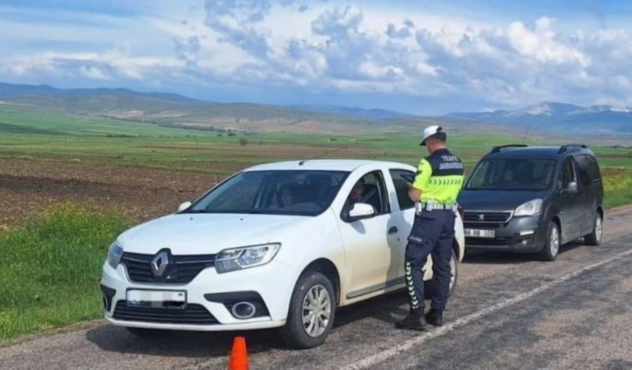 Yozgat'ta Alkollü Sürücüye 25 Bin Lira Ceza (3)