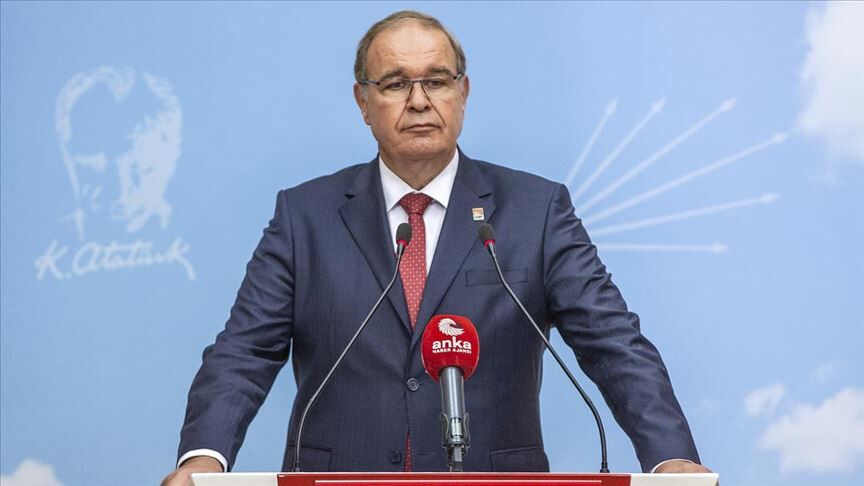 Faik Öztrak Kimdir Nereli, Kaç Yaşında Babası, Eşi, Dedesi Kimdir (3)