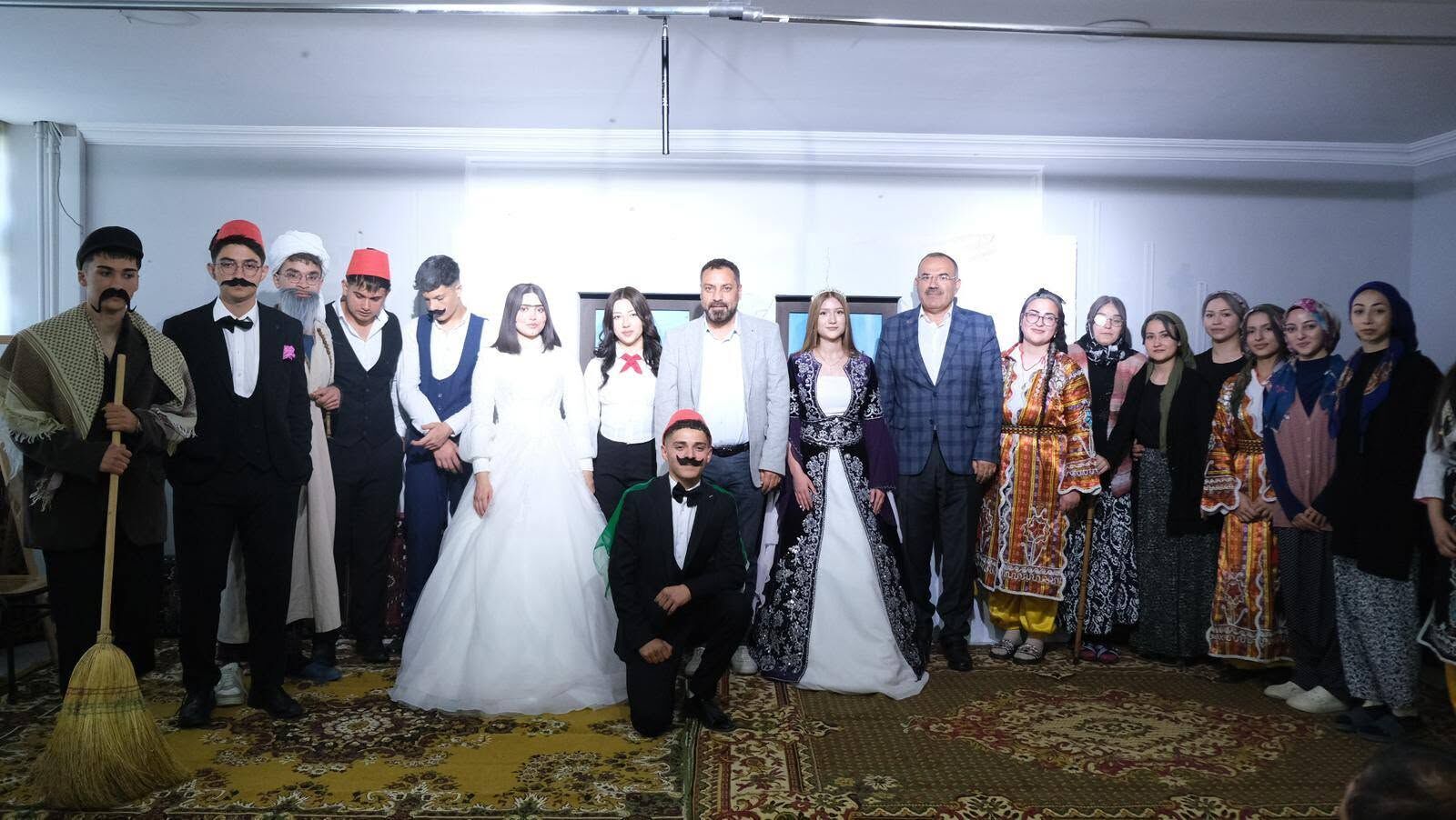 Sorgun’da Öğrenciler Sahneye Çıktı (1)