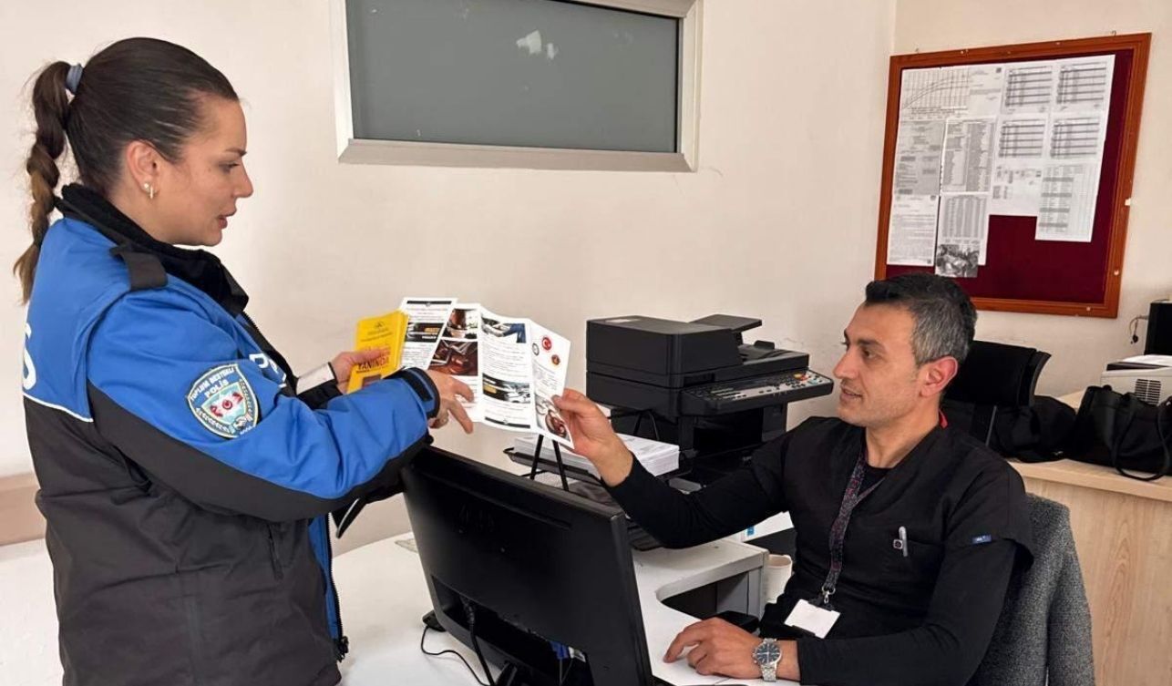 Sorgun’da Önleyici Güvenlik Faaliyeti Vatandaşlar Bilgilendirildi, Broşürler Dağıtıldı (3)