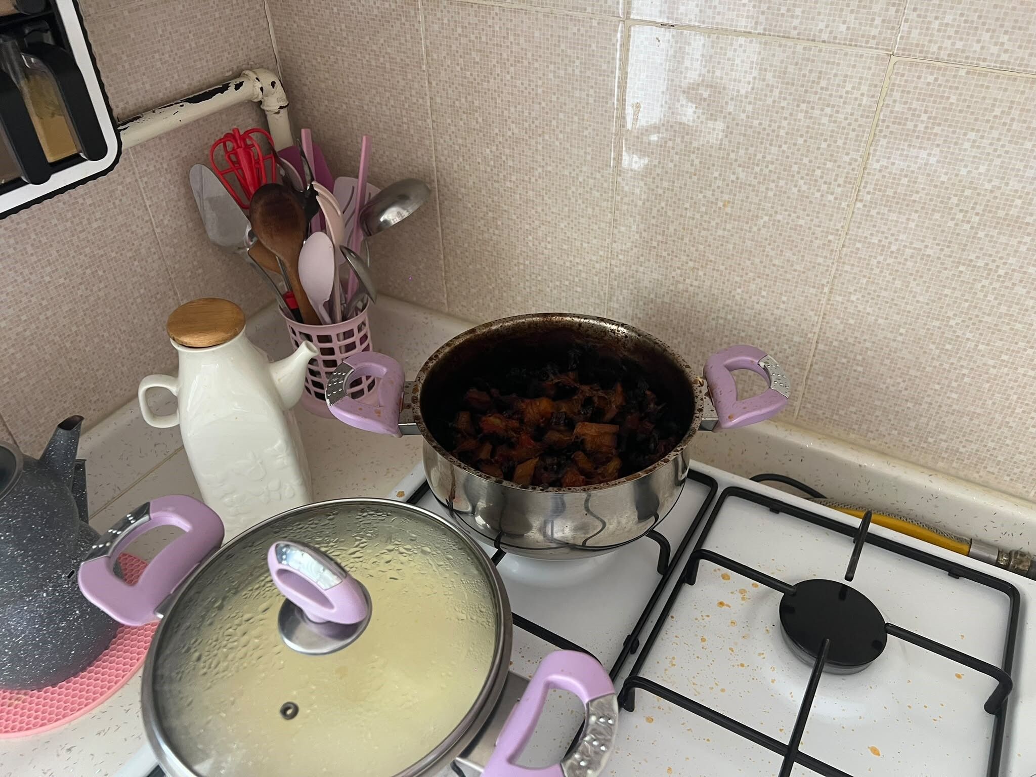 Ocakta Unutulan Yemek Paniğe Neden Oldu (2)