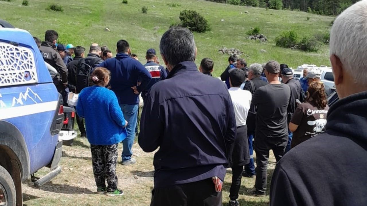 Kayıp Vatandaşı Arama Çalışmaları Sürüyor (2)