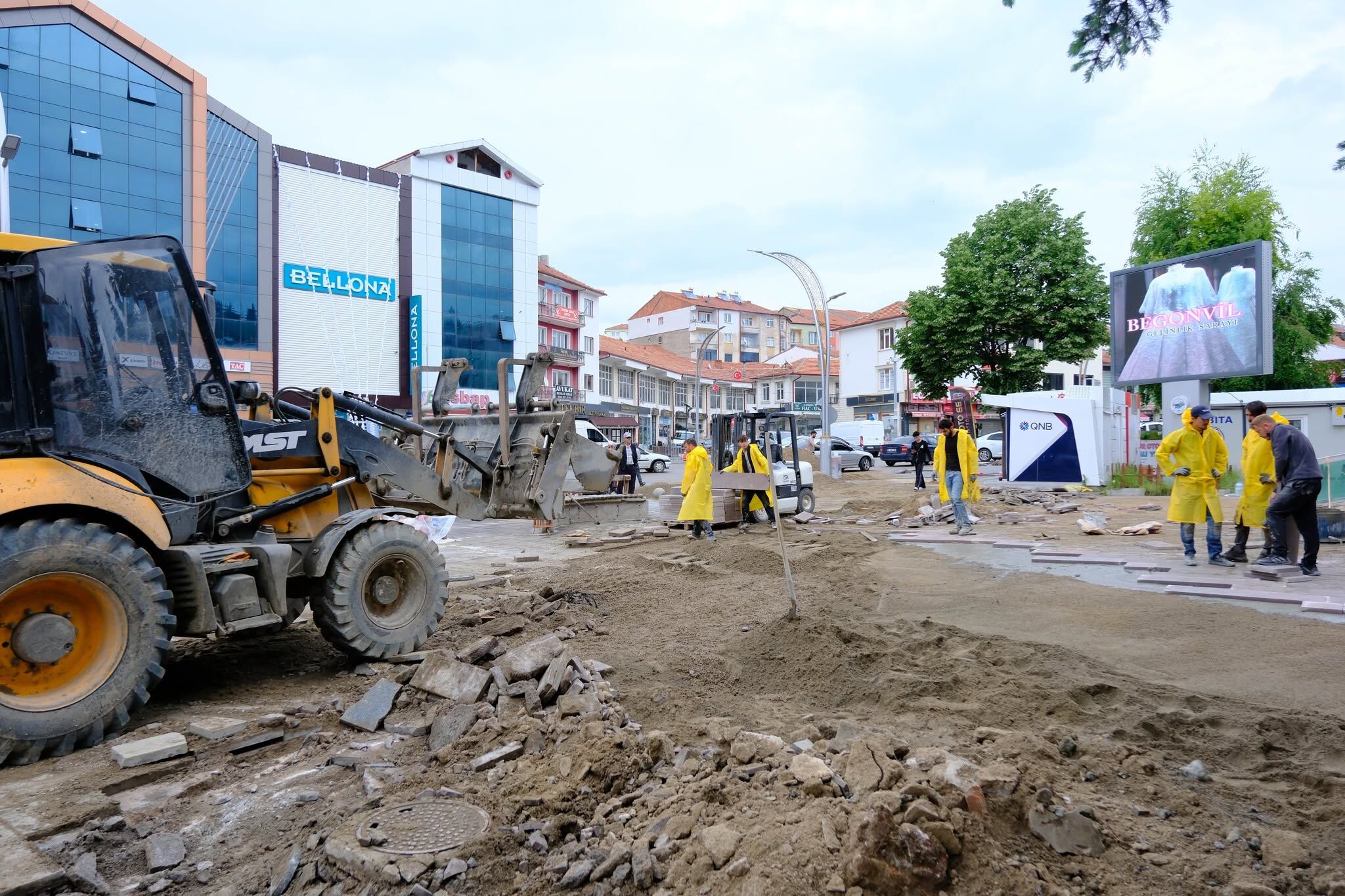 Akdağmadeni’nde Altyapı Ve Yol Çalışmaları Ilçe Genelinde Sürüyor (2)