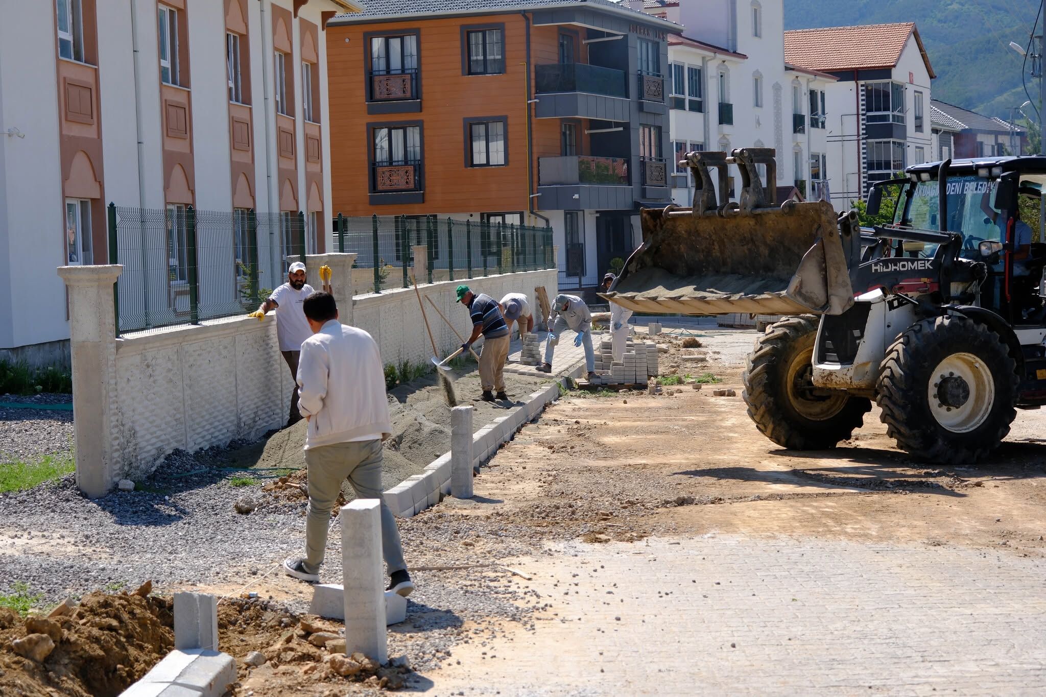 Akdağmadeni’nde Altyapı Ve Yol Çalışmaları Ilçe Genelinde Sürüyor (5)