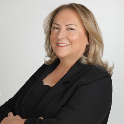 Ayten Gülsever Kimdir (1)