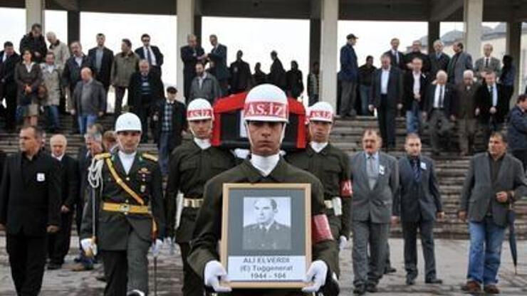 Ali Elverdi