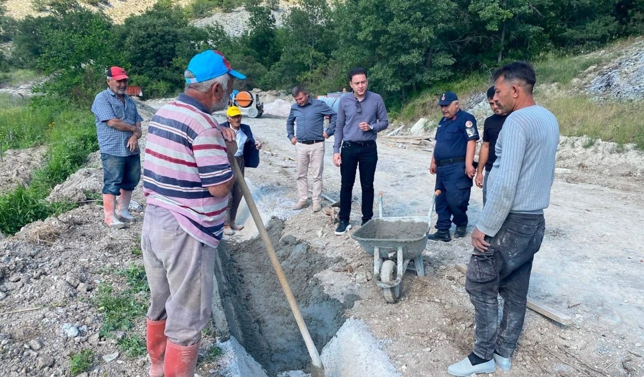 Saraykent’te Sulama Kanalı Çalışmaları Yerinde Incelendi (2)