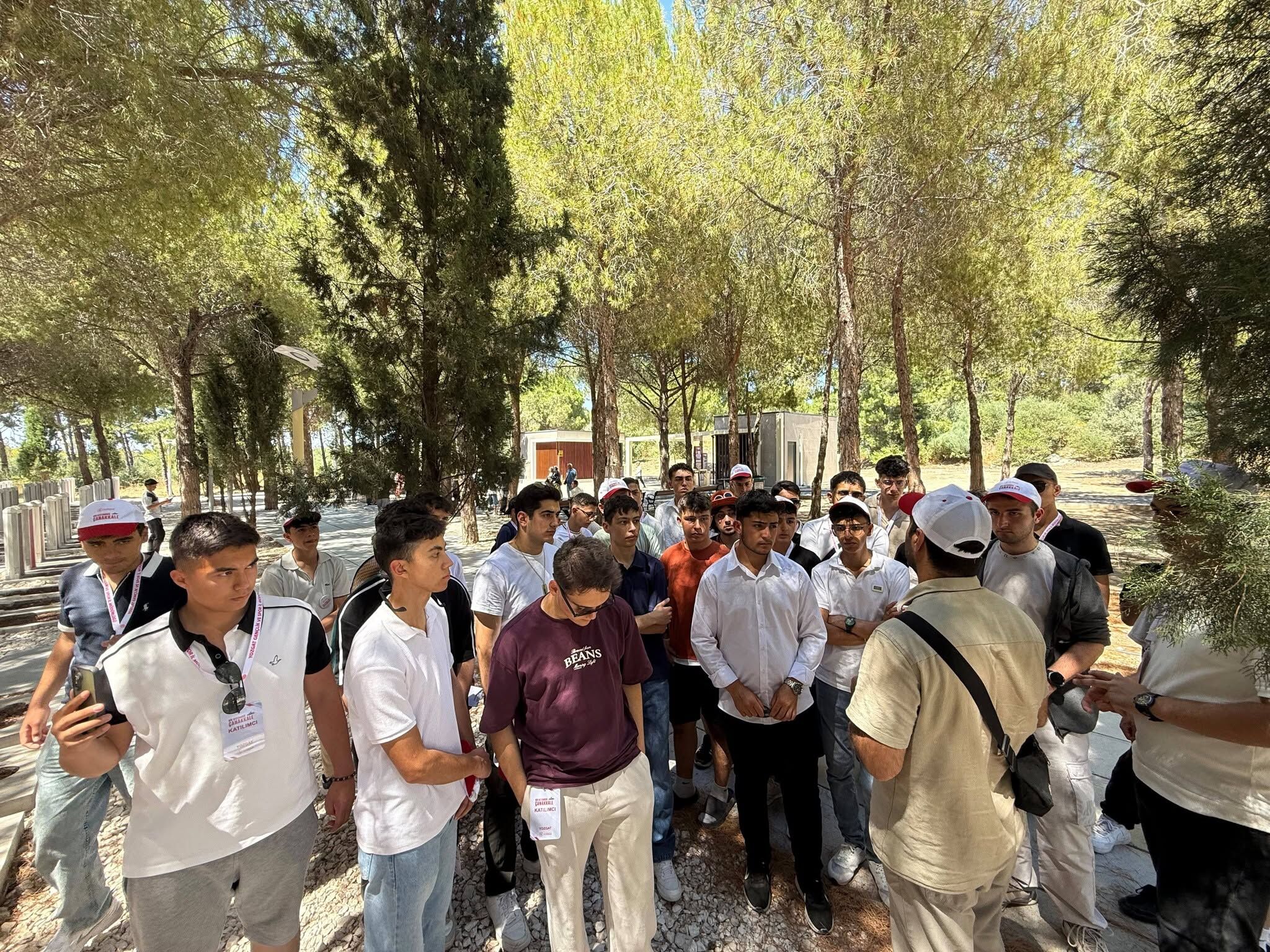Gençler Tarihi Yolcuğa Uğurlandı 3