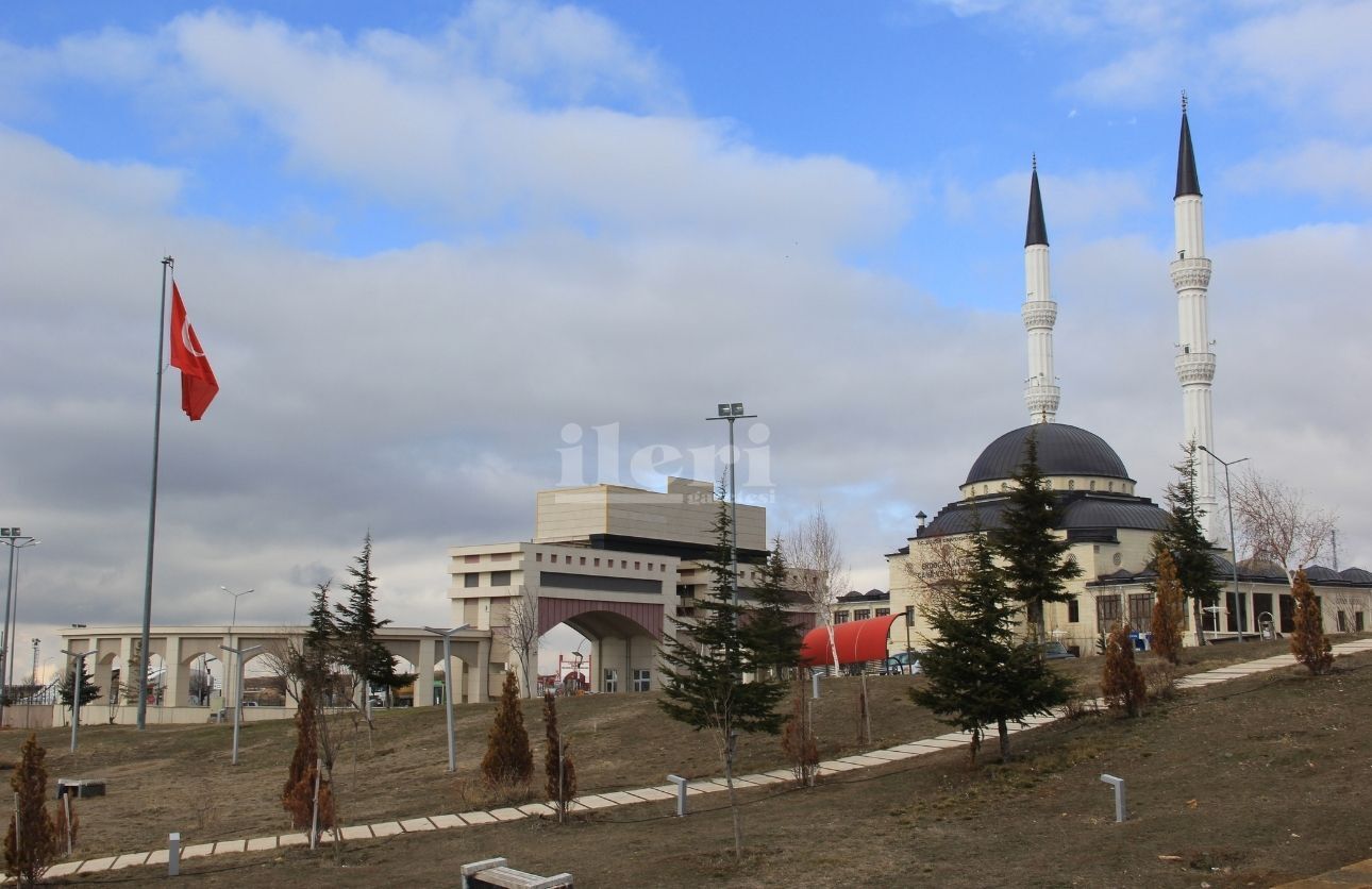 Bozok Üni