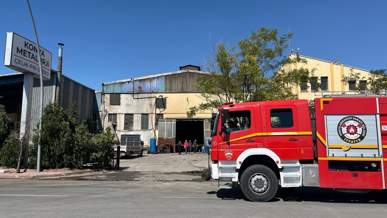 Metal Fabrikasında Patlama Sonrası Yangın Çıktı (2)