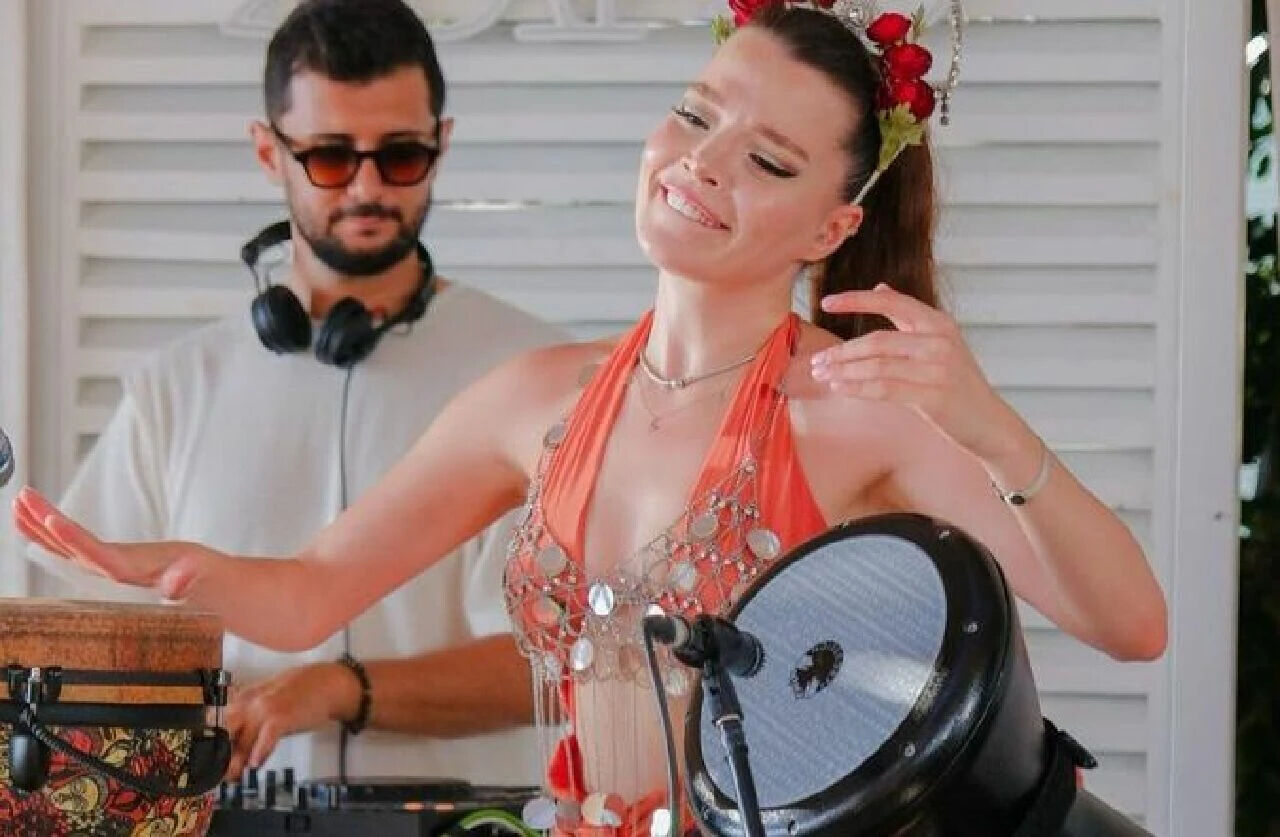 Ceren Özdemir Kimdir (1)