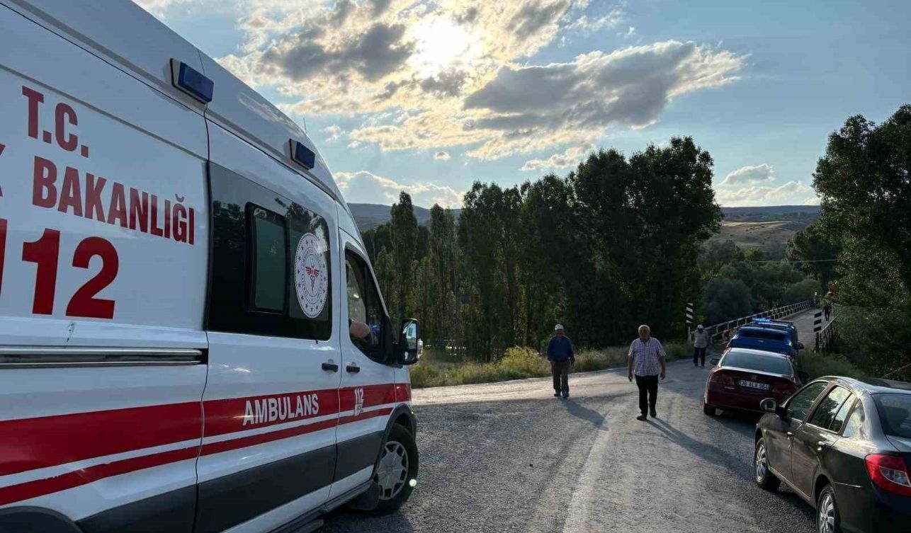 Çırpınan Çocuğunu Kurtarmak Isterken Suda Kayboldu (1)