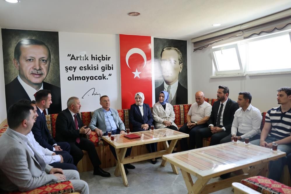 Sanayicilerle Bir Araya Geldi3
