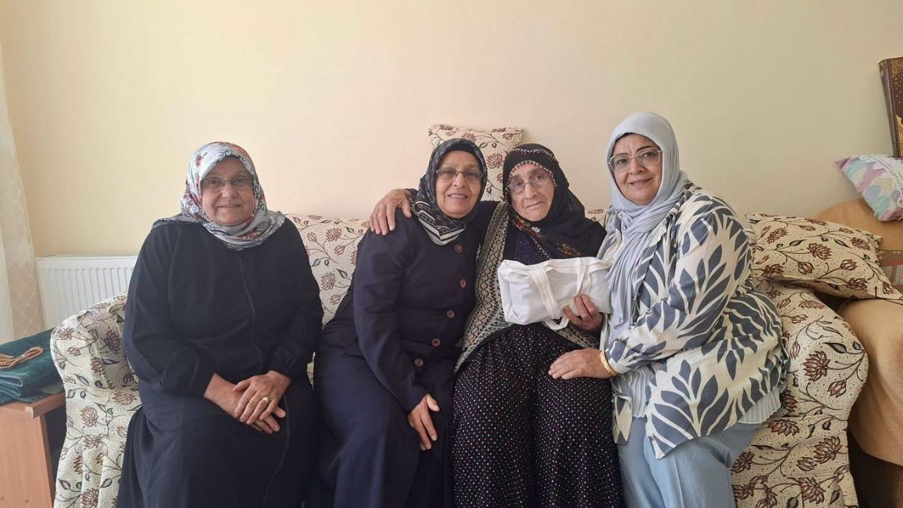 Yozgat'ta Ak Kadınlardan Vefa Ziyareti (3)