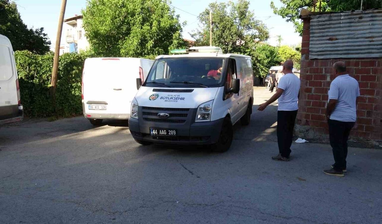 Evde Şüpheli Ölüm 26 Yaşındaki Genç Ölü Bulundu (2)