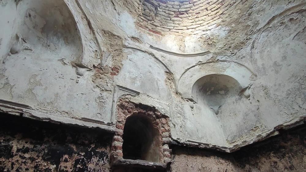 Konak Ve Hamam Ilgi Bekliyor2