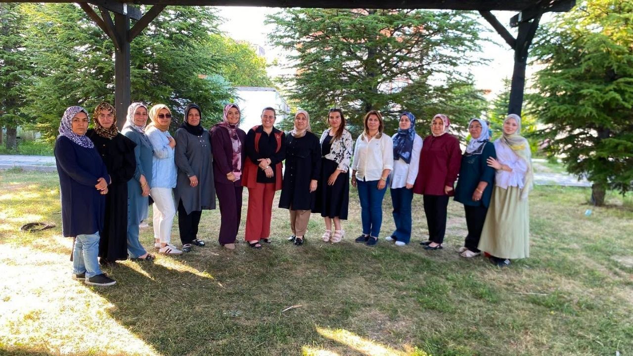 Ak Parti Yozgat Kadın Kolları’ndan Boğazlıyan’da Ilk Yönetim Kurulu Toplantısı (3)