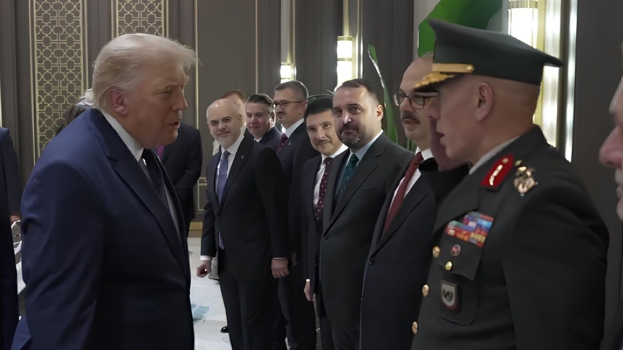 Eski Yozgat Vali Yardımcısı Trump’ı Karşılayanlar Arasında (2)