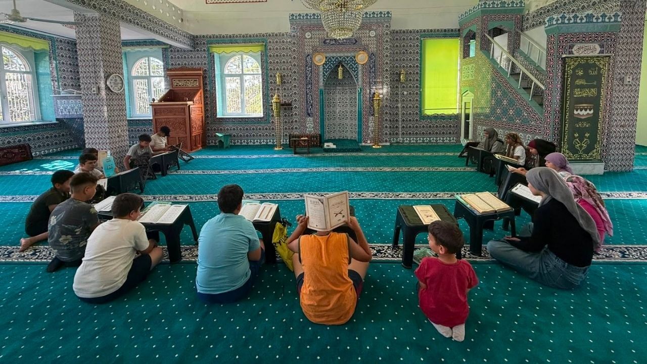 Yenifakılı’da Yaz Kur’an Kursları Başladı (1)