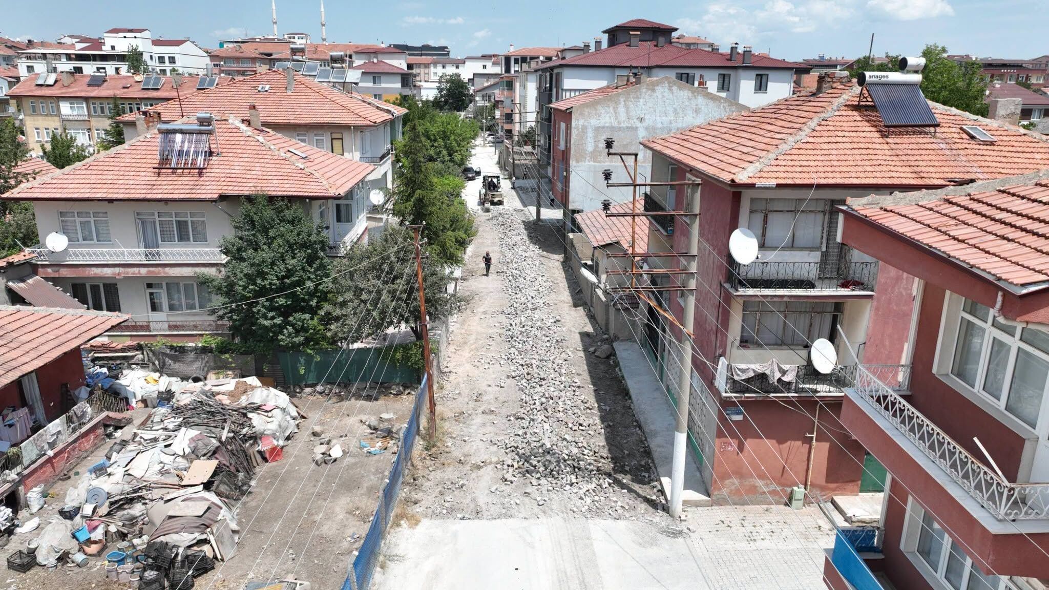 Yol Yenileme Çalışmaları Başladı