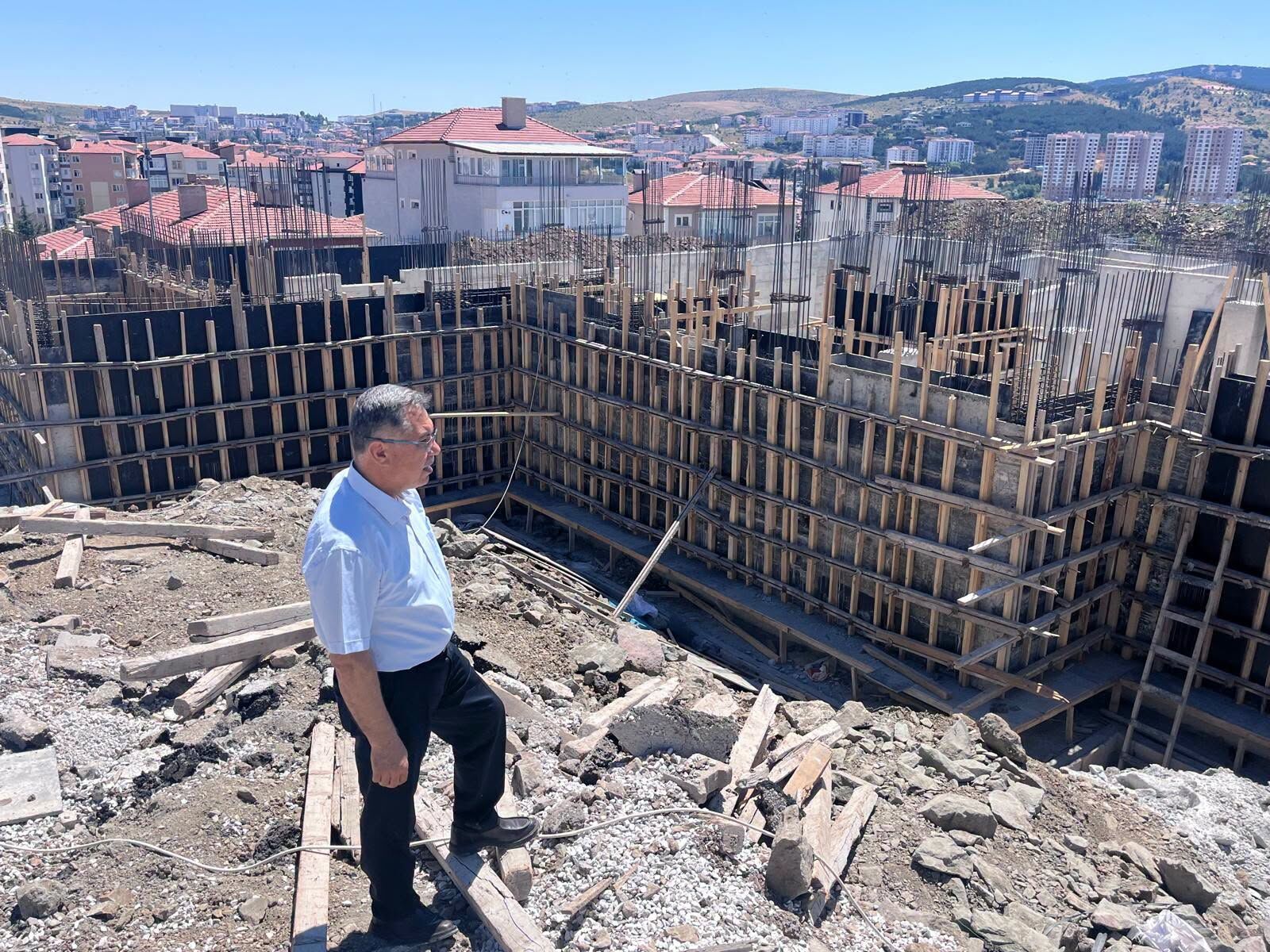 İnşaat Çalışmalarını Inceledi1