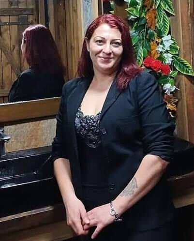 Gül Çamdeviren (1)