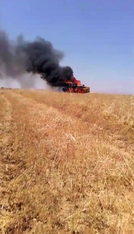 Diyarbakır’da Biçerdöveri Yanan Yozgatlı Vatandaşa Köylülerden Destek (1)