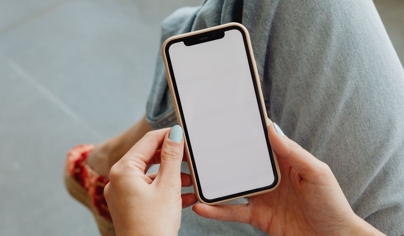 Uzmanlardan Yaz Sıcaklarında Telefon Kullanıcılarına Uyarı Cihazınızı Uzun Süre Şarjda Bırakmayın (5)