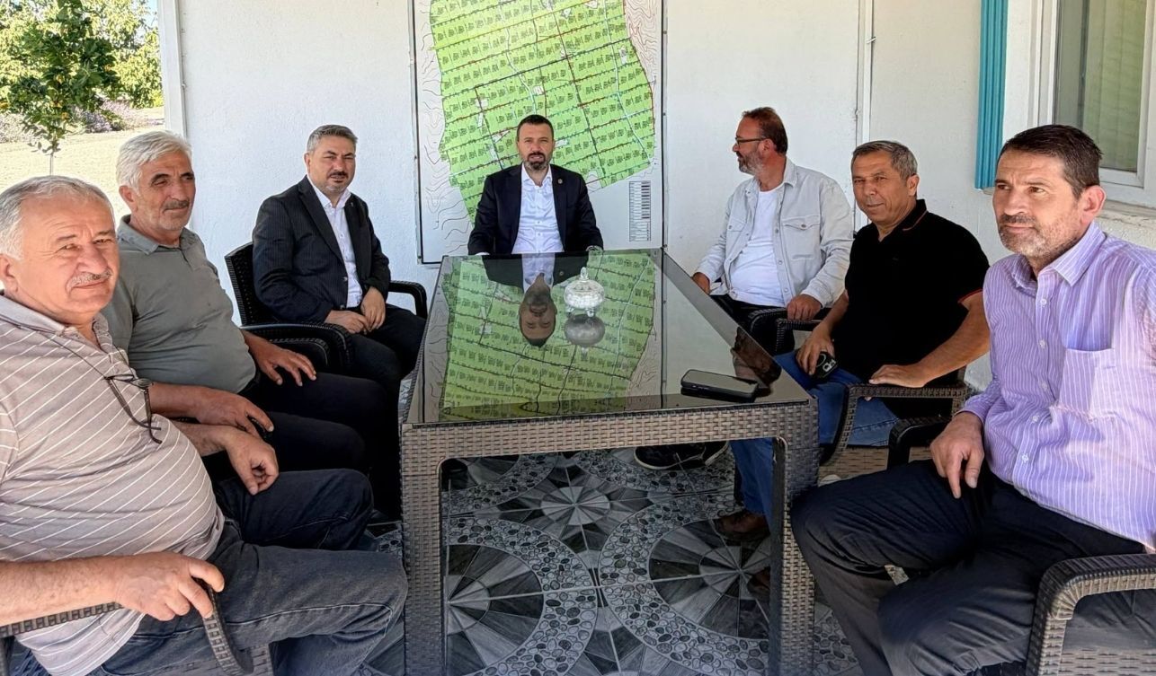Şahan, Türkiye'nin En Büyük Meyve Bahçesini Ziyaret Etti (1)