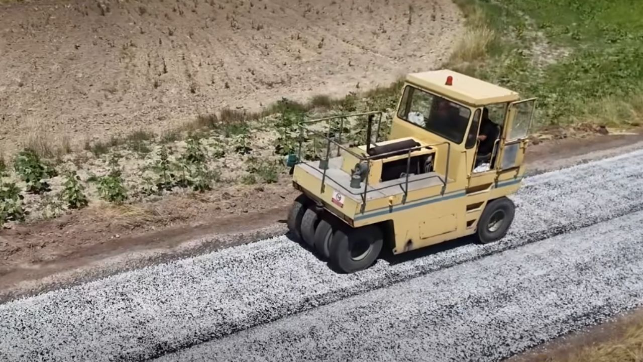 Yozgat'ta Bir Grup Köy Yolu Daha Modern Ulaşıma Kavuştu (3)