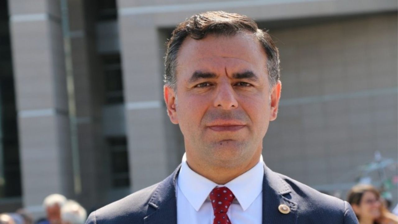 Eski Chp Milletvekili Barış Yarkadaş Kimdir Nereli, Kaç Yaşında, Ne Iş Yapıyor (1)