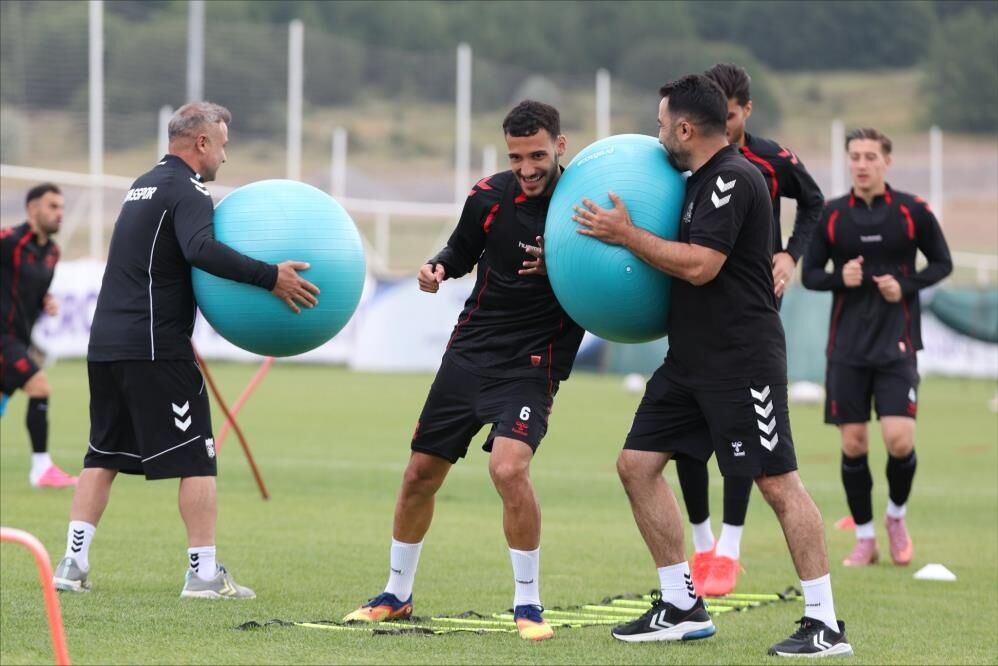 Sivasspor'da Yeni Sezon Mesaisi Sürüyor (2)
