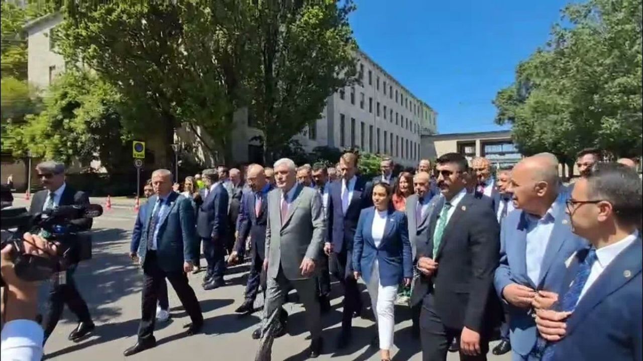 Müsavat Dervişoğlu Neden Gündemde Çerçeve Yasa Sözleri Ve Güvenpark Yürüyüşü Dikkat Çekti (1)